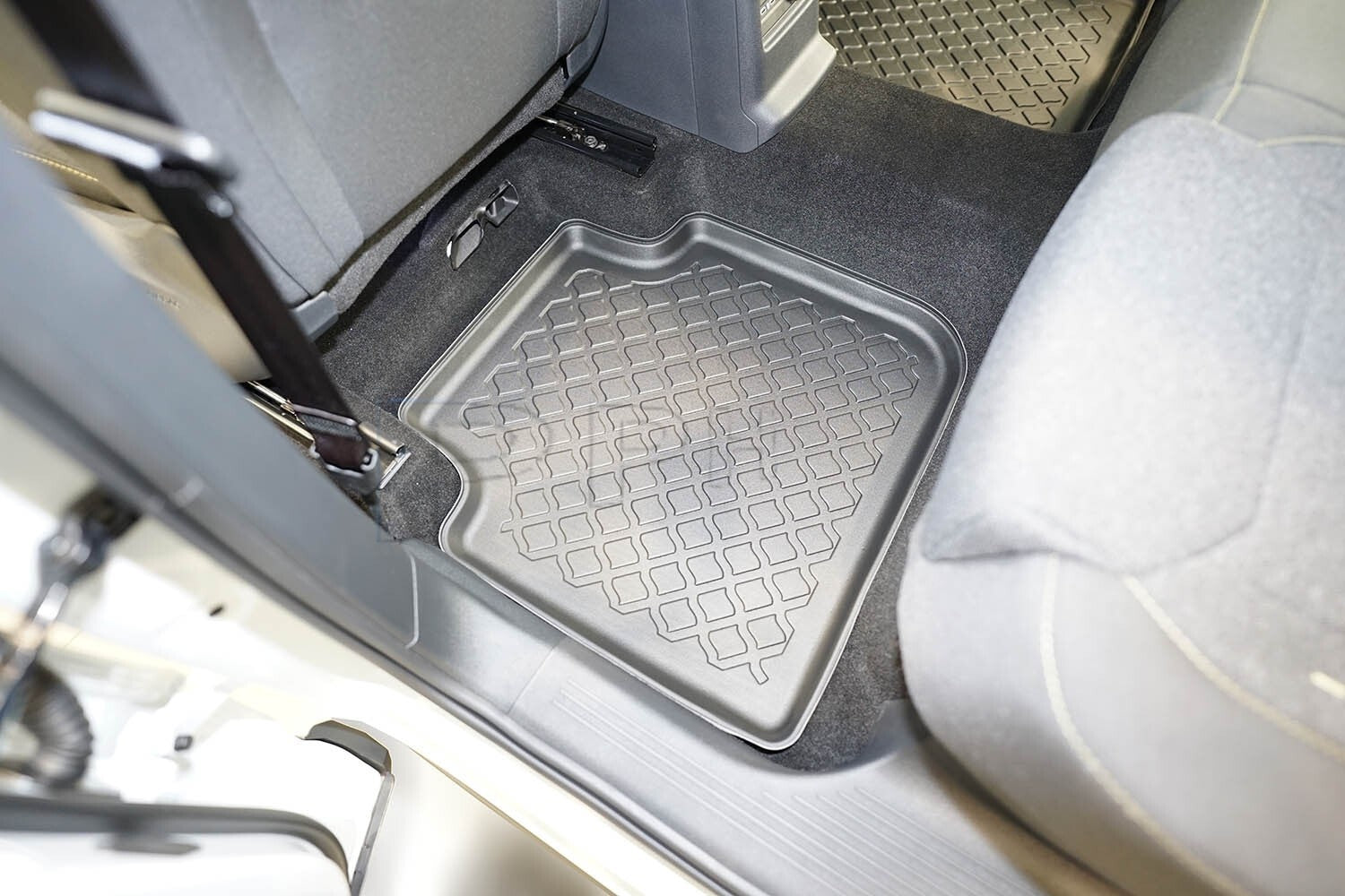 Gummierte Fußmatten Premium Schalenmatten für Skoda Kodiaq II todoterreno ab 232