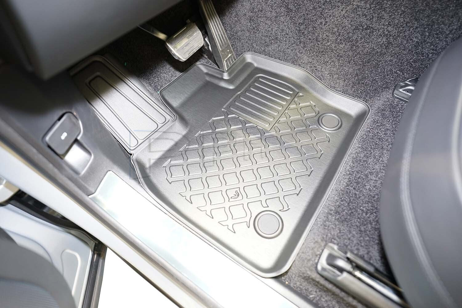 Gummierte Fußmatten für Range Rover V (L460) ab 2021- 5-Sitze / kurzer Radstand0