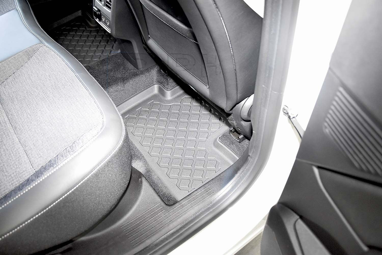 Gummierte Fußmatten Premium Schalenmatten für Renault Symbioz SUV ab 2024-4