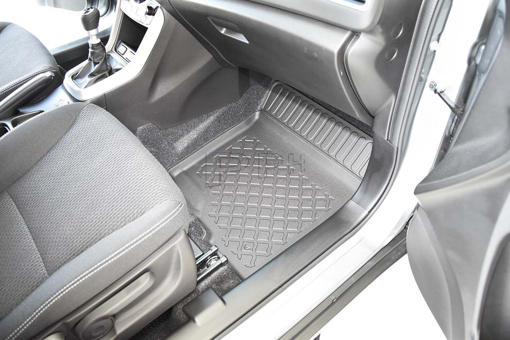 Gummierte Exklusiv Fußmatten Schalenmatten für SUZUKI Vitara Full Hybrid ab 20222