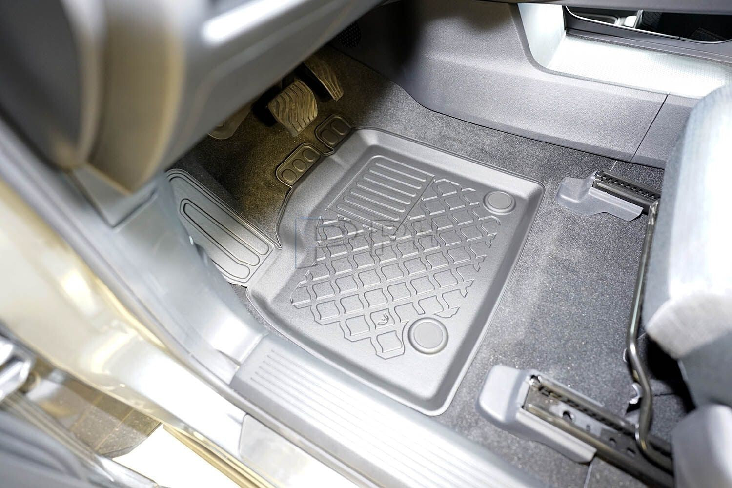 Gummierte Exklusiv Fußmatten passend für Nissan X-Trail IV e-Power SUV ab 20220