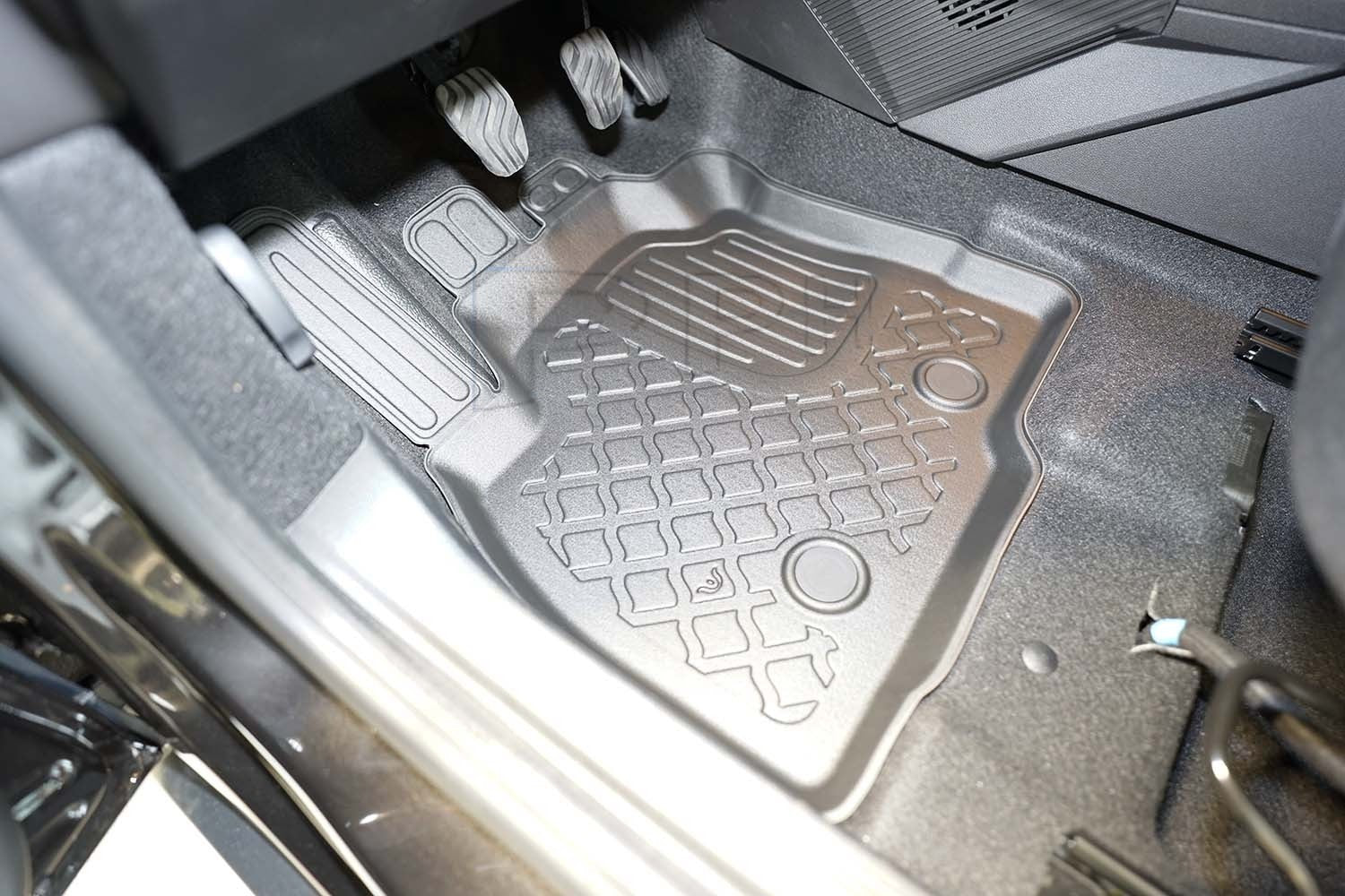 Gummierte Fußmatten Premium Schalenmatten für Dacia Bigster Mild Hybrid ab 20250